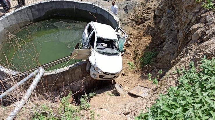 car-accident-nerwa-chaupal-30-april-2021
