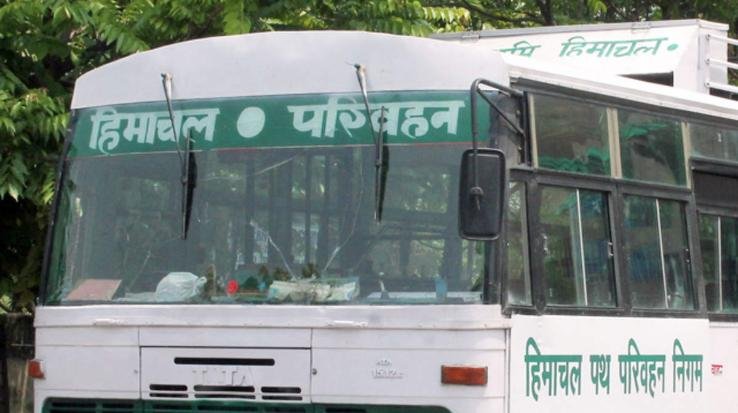 हाई कोर्ट के आर्डर के बावजूद कर्मचारियों को कॉन्ट्रैक्ट में लाने के लिए एचआरटीसी विभाग कर रहा टालमटोल