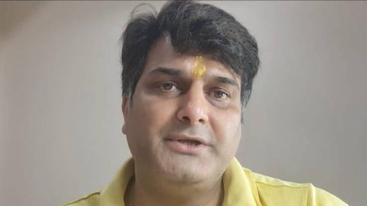 आइसोलेशन पीरियड को खतम करने का सरकार का फरमान बेहद दुर्भाग्यपूर्ण : डॉ पुष्पेंद्र वर्मा