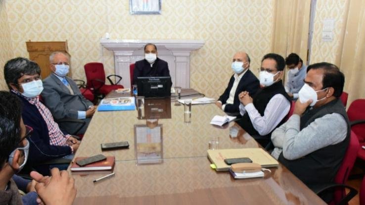 हिमकेयर और आयुष्मान भारत योजना के लाभार्थी कोविड-19 रोगियों को निजी अस्पतालों में निःशुल्क उपचारः मुख्यमंत्री