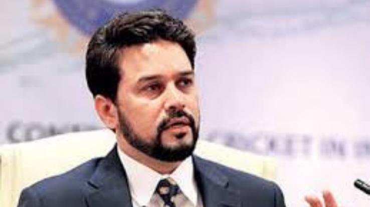 कोरोना से लड़ने को हिमाचल के सभी ज़िलों में भेज रहे मेडिकल उपकरण: अनुराग ठाकुर 