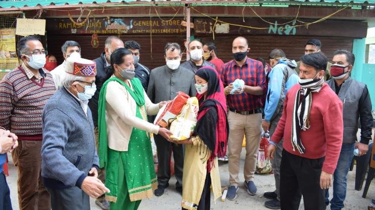 आपके विधायक,आपके द्वार कार्यक्रम के माध्यम से आईसोलेशन मरीजों को घरद्वार निःशुल्क मिलेगा भोजन व दवाईयां