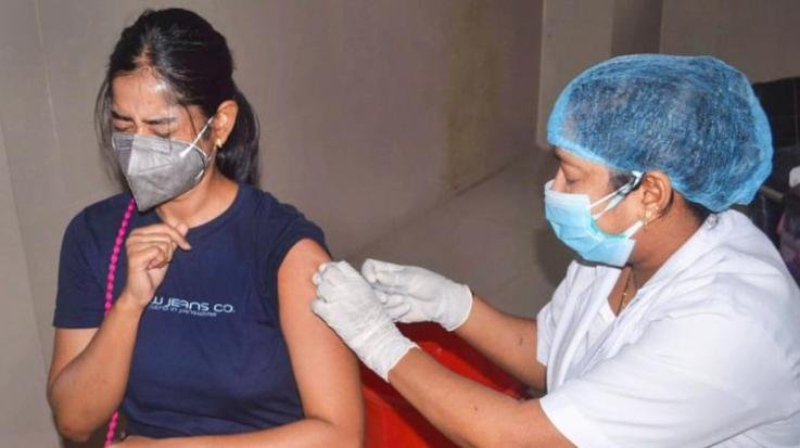 ऑफलाइन हो कोरोना वैक्सीन की बुकिंग- प्रकाश 