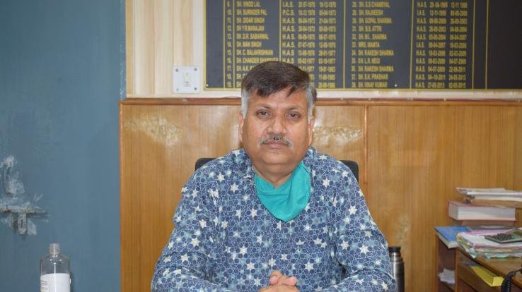 देहरा में कंट्रोल रूम के माध्यम से 2500 संक्रमितों तक पहुंचा प्रशासन