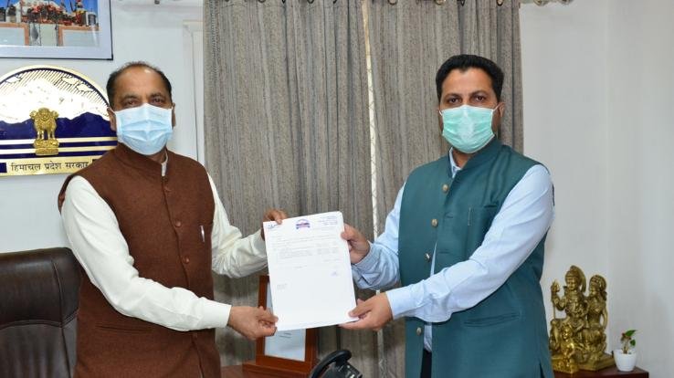 सुन्दरनगर के विधायक ने मुख्यमंत्री कोविड-19 सोलिडेरिटी रिस्पाॅंस फंड में किया अंशदान 