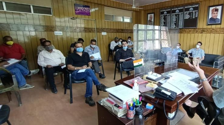 मानसून सीजन के दृष्टिगत कण्डाघाट उपमण्डल में तैयारियां पूर्ण करने के निर्देश