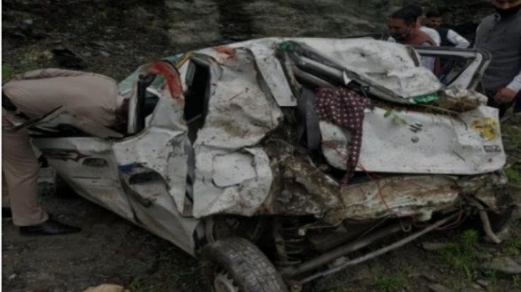 Road accident in Shimla's Rampur, 4 seriously injured