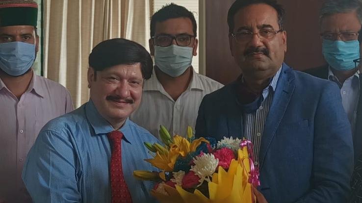 सोलन: बाहरा विश्वविद्यालय के नए वाइस चांसलर डॉ बीएस नागेंद्र पराशर ने संभाला कार्यभार