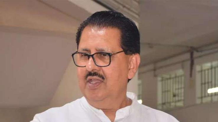 लोगों की समस्याओं को दूर करने और कांग्रेस पार्टी की नीतियों से लोगों को अवगत करवाने के लिए चलाई जाये मुहिम - संजय दत्त 