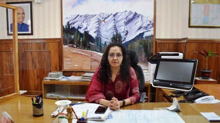 सोलन : देव मूर्ति के समक्ष एक मिनट से अधिक नहीं हो सकेंगे खड़े, धार्मिक स्थलों को खोलने के सम्बंध में जरूरी आदेश