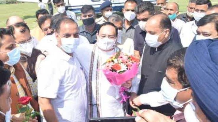 हिमाचल आगमन पर बिलासपुर में मुख्यमंत्री ने जे.पी. नड्डा का किया स्वागत