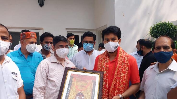 ज्वालामुखी :केंद्रीय मंत्री अनुराग ठाकुर से मिली ज्वालामुखी विकास सभा
