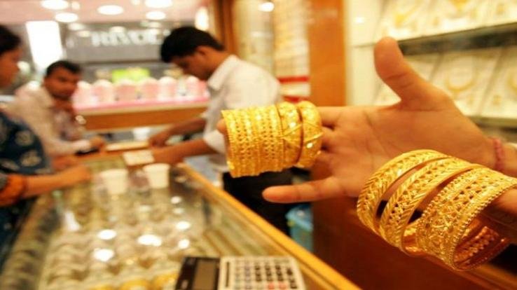 सोने की वायदा कीमत में गिरावट : एमसीएक्स पर सोना वायदा 48076 रुपये प्रति 10 ग्राम पर पहुंचा