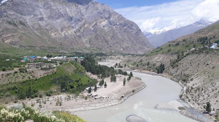 लाहौल : स्थानीय लोगों को स्वावलंबी बनाने के लिए आयोजित होंगी कार्यशालाएं