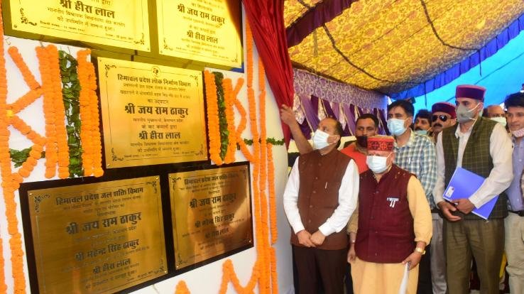 मुख्यमंत्री ने करसोग विधानसभा क्षेत्र में किए 55 करोड़ रूपये की परियोजनाओं के उद्घाटन व शिलान्यास
