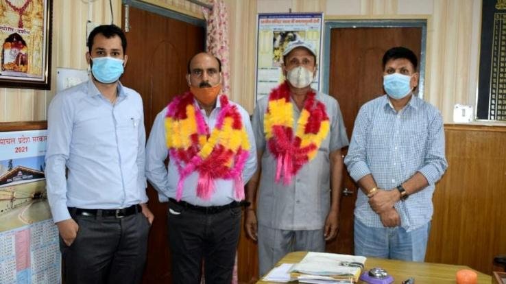देहरा में दो मनोनीत पार्षदों ने ली शपथ