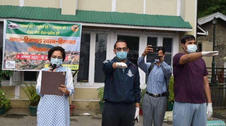 सोलन : उपायुक्त ने किया स्वच्छ हिमाचल अभियान-2021 का शुभारम्भ