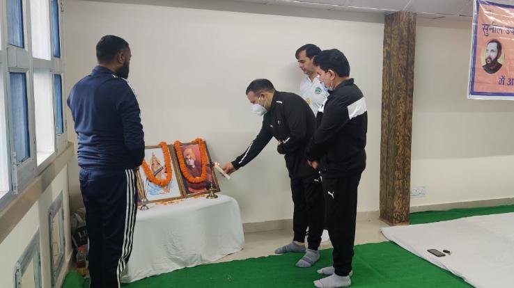 शिमला :सुनील उपाध्याय एजुकेशनल ट्रस्ट द्वारा दस दिवसीय योग शिविर का आयोजन 