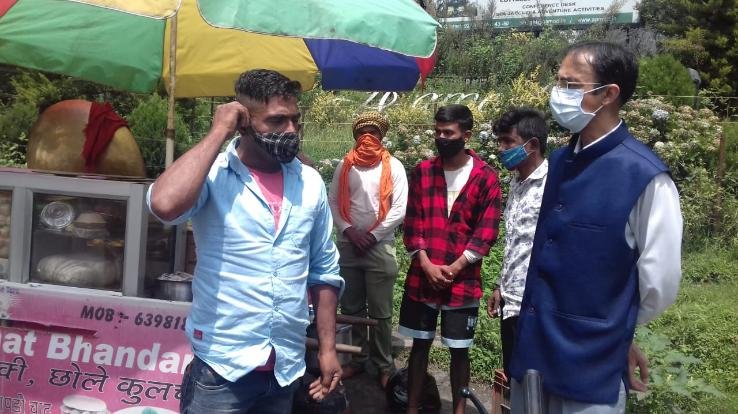 सोलन : कोविड-19 से बचाव व विधिक अधिकारों की जानकारी के लिए आयोजित किए जा रहे जागरूकता शिविर