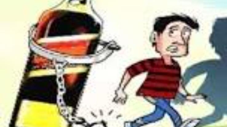 ज्वालामुखी: मझीन सुरला में पुलिस ने दुकानदार से बरामद की अवैध शराब