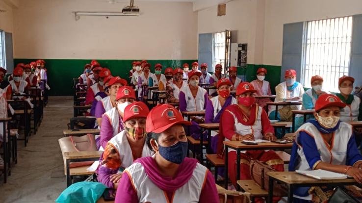 सोलन : आंगनबाड़ी कार्यकर्ताओं के लिए प्रशिक्षण कार्यक्रम का आयोजित