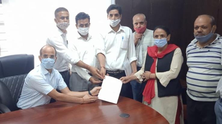 करसोग : महिला पुलिस ने दो वकीलों के विरुद्ध की एफआईआर, करसोग बार एसोसिएशन में भारी रोष