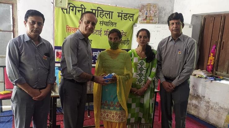 दाड़लाघाट : चालक बंधुओं को खुशी व सुरक्षा के साथ गाड़ी चलाने का संदेश