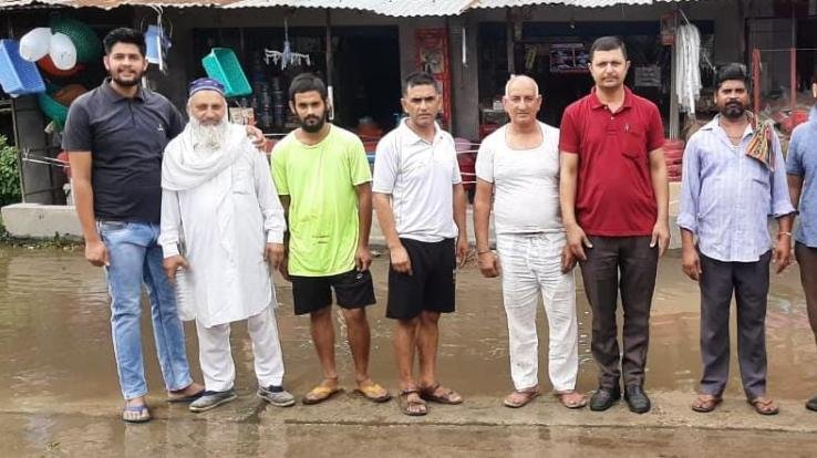 देहरा: बढल ठोर बाजार में पानी की निकासी का उचित प्रबन्ध नहीं हुआ तो चक्का जाम करेंगे दुकानदार