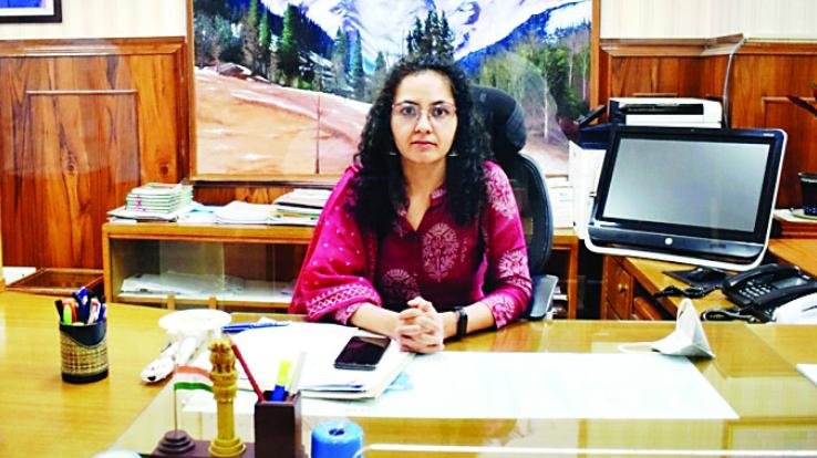 सोलन : प्रधानमंत्री का संवाद कार्यक्रम ज़िला के 11 स्थानों पर एलईडी से होगा लाईव प्रसारित - कृतिका कुल्हरी