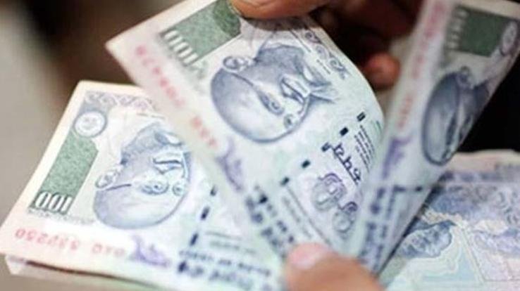 दाड़लाघाट : शनिवार को पत्थर गिरने से मर्त व्यक्ति के परिवार को दी गई राहत राशि