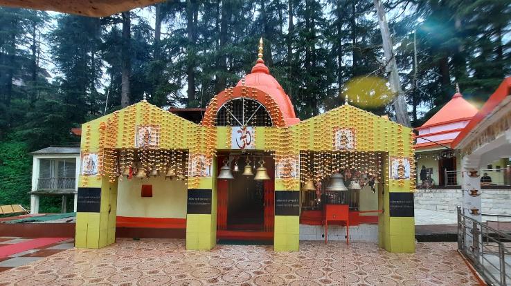 Mahakali rests every night in this temple, Maa Haat Kalika is the goddess of Kumaon Regiment