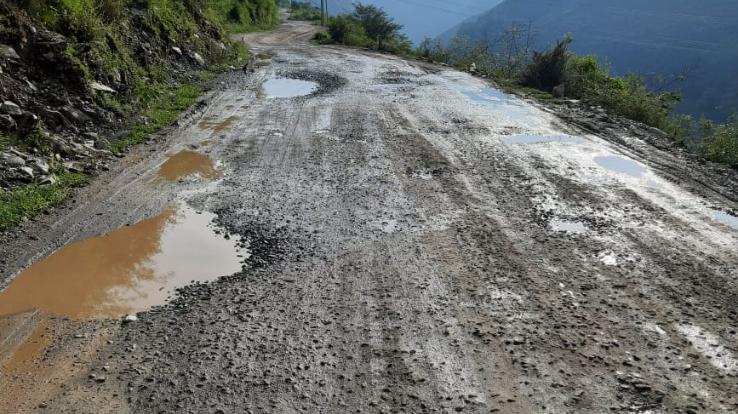 Even after 75 years of independence, Rajgarh Nauhradhar road is shedding tears of its plight