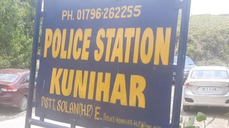 कुनिहार : सड़क पर सामान सजाकर रखने वालों की अब खैर नही