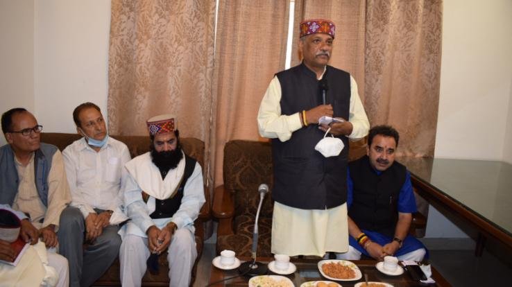 Energy Minister Sukhram Chaudhary listened to public problems in Kunihar