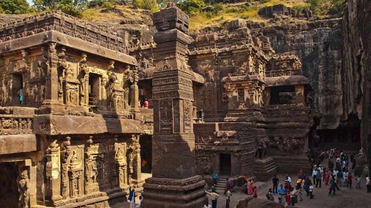 अद्भुत व अलौकिक है एलोरा का कैलाश मंदिर