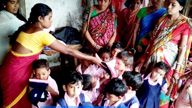 शिमला में हक पाने के लिए गरजीं आंगनबाड़ी कार्यकर्ता