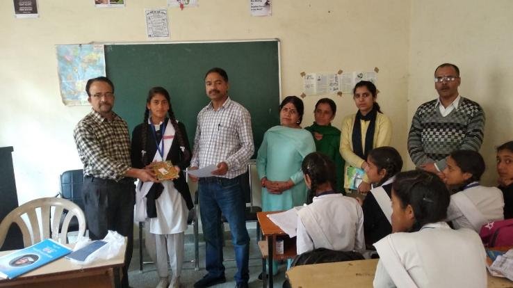 घनागुघाट पाठशाला के बच्चों को किशोरावस्था के बारे में दी गई जानकारी