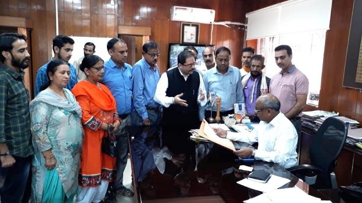पश्चिम बंगाल में निर्दोष हिंदुओं की हत्याओं के संदर्भ में ज्ञापन