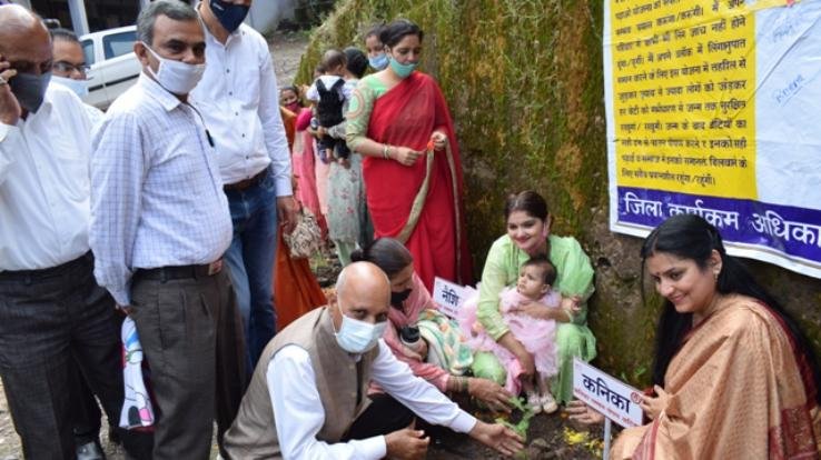 Solan: District level awareness camp organized in Kumharhatti