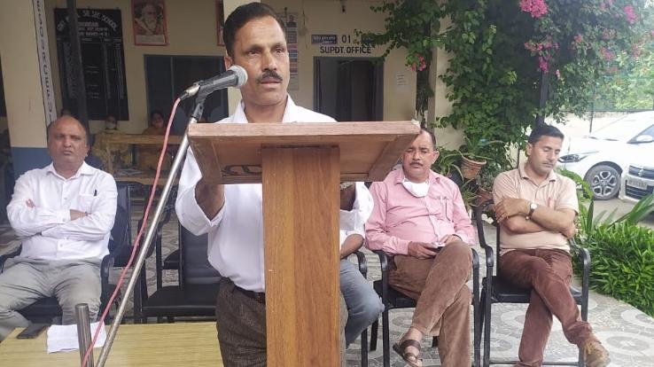 Darlaghat: Education dialogue program organized in Government Senior Secondary School, Dhundan