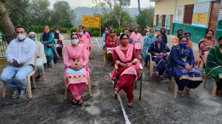 Darlaghat: Education dialogue program organized in Government High School Kashlog