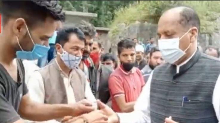 करसोग : माँ शिकारी देवी का आशीर्वाद लेकर आगे बढ़ेंगे मुख्यमंत्री जयराम ठाकुर