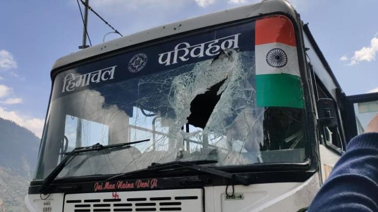 Kinnaur: Debris fell on HRTC bus from hill in Nigulsari, 5 injured