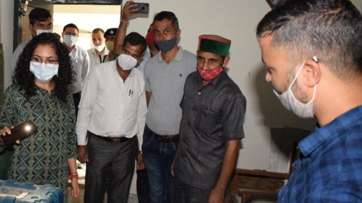 Deputy Commissioner Solan did quarterly internal inspection of EVM and VVPAT machine storage room