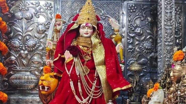 नाहन :त्रिलोकपुर में अश्विन नवरात्र के तीसरे दिन 3000 श्रद्धालुओं ने किए माता के दर्शन