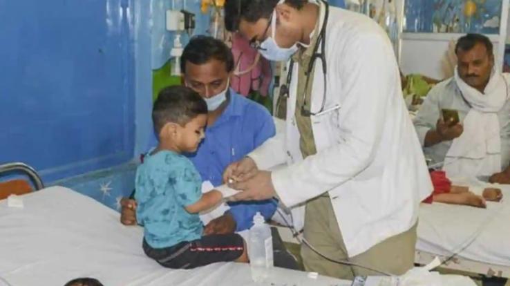 Fever wreaks havoc in Agra, a woman including seven children lost her life