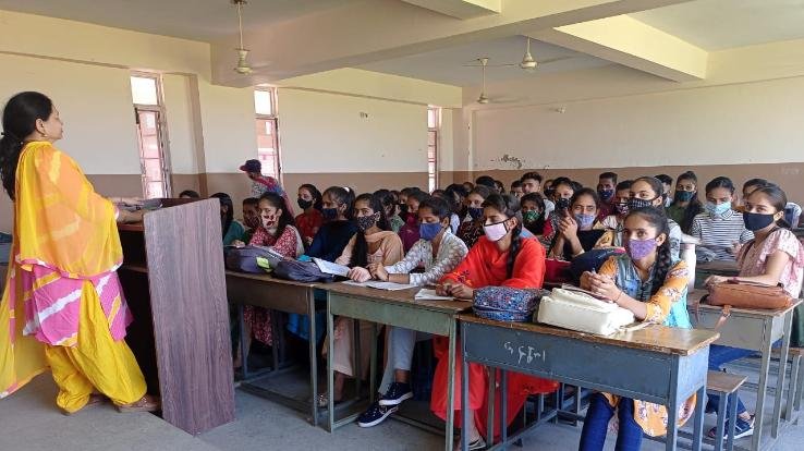 Indora: A program on gender equality was organized in the state college