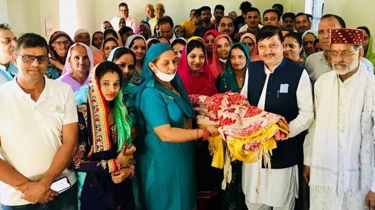 सुजानपुर : राजेंद्र राणा ने की सराय भवन बनाने के लिए 2 लाख की घोषणा