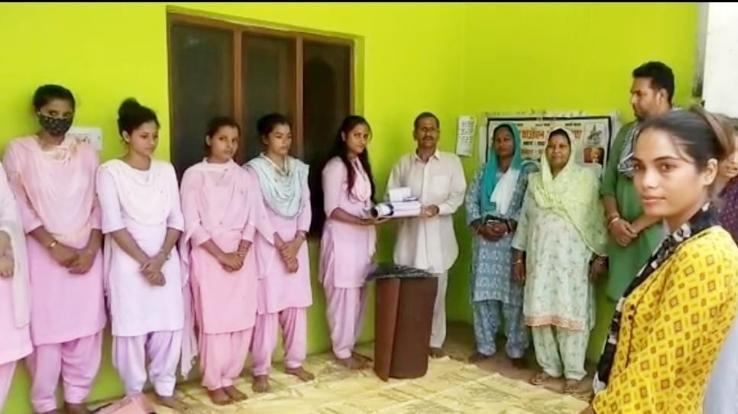 Indore: Ekal Foundation of India Sanch Nangalbhur distributed education material