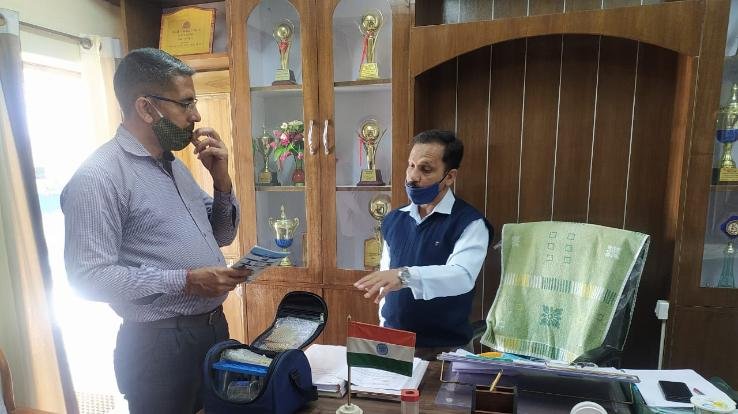 Darlaghat: Checked drinking water system in Government Adarsh Senior Secondary School, Dhundan